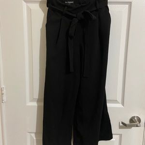 Black wide leg cropped pants